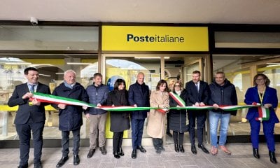 Inaugurato dopo la ristrutturazione l'ufficio postale di Caraglio