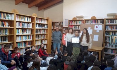 Piasco, scelto il nuovo logo della Biblioteca comunale grazie ai ragazzi della scuola secondaria