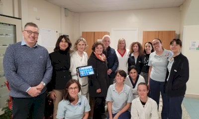 Una donazione alla Neuroriabilitazione di Fossano dai genitori di Matteo Maranca, base jumper morto nel 2024