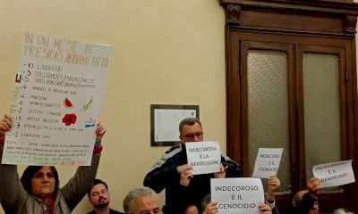 Cuneo, il Consiglio comunale boccia l'Odg sullo stop alle armi a Israele: 