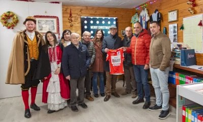 La maglietta della Vuelta trova casa al Museo della Cartolina di Busca