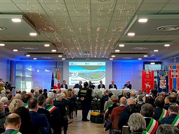 L'inaugurazione della Asti-Cuneo