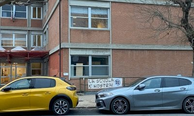 “La scuola è nostra”: lo striscione di Azione Studentesca ad Alba fa arrabbiare la Provincia