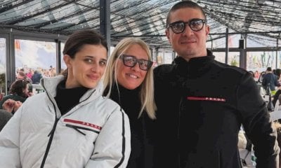 Domenica sugli sci a Prato Nevoso per Riccardo Scamarcio e Benedetta Porcaroli