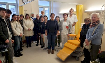 Famiglie e associazioni donano tramite Ail tre poltrone all’Ematologia di Cuneo