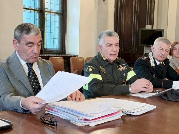 La riunione in prefettura