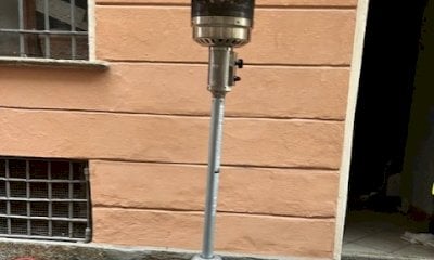 Rubano portafogli e carte in un ristorante di Cuneo, trovati in un alloggio occupato abusivamente