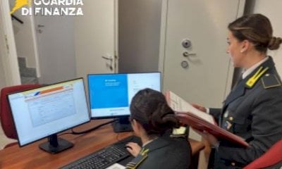 Dai contenuti per adulti online circa 140 mila euro non dichiarati: nei guai 