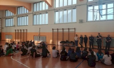 Corsi di autodifesa a Cuneo con 200 ragazze e ragazzi degli istituti superiori cittadini