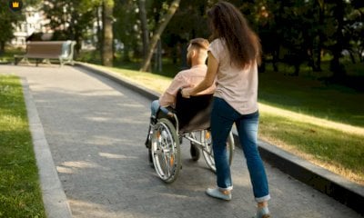 Va a processo per gli ammanchi sul conto del cognato disabile, ma viene assolta