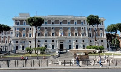 Era stato espulso anche da Cuneo il migrante che dovrà essere risarcito dopo la detenzione nel Cpr in Albania