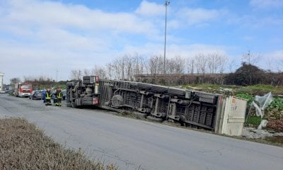 Causa un incidente e scappa: su Facebook l'appello per rintracciare il responsabile