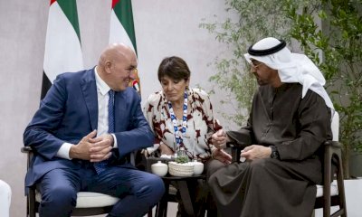 Dopo l’attacco all’Iran il ministro Crosetto è bloccato a Dubai