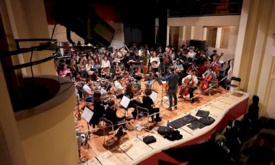 L’“Orchestra Verticale” in scena al Teatro Sociale di Alba