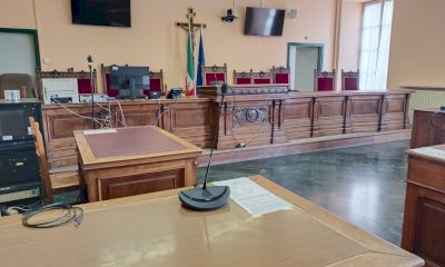 Torture in carcere, prime schermaglie tra Procura e difese