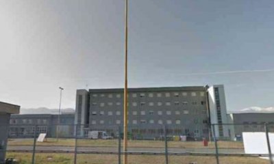 Saluzzo, i detenuti bloccano gli agenti dopo la scoperta del cellulare “clandestino” in cella