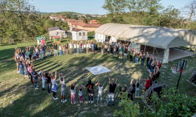 La Collina degli Elfi rinnova il suo abbraccio: a Fontanafredda la cena di gala “Più amore di così”