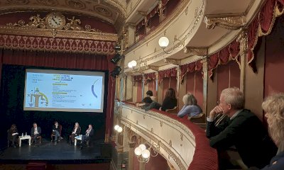 Referendum, i sostenitori del s&igrave; e del no incrociano le lame al Toselli