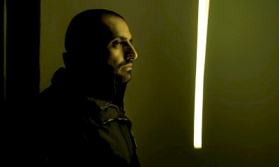 “Toilet Portraits Tour” a Cuneo: all’Open Baladin l’arte fotografica incontra l’autenticità della notte