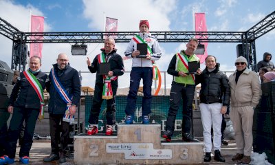 A Prato Nevoso Sindaci cuneesi e savonesi sugli sci per la solidarietà: la spunta Roberto Colombero