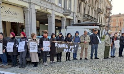 Donne in cammino per la pace: a Mondovì una voce collettiva contro la guerra