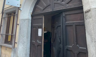 Fiamme al comando della Polizia Locale di Bra, il sindaco Fogliato: “Un vile gesto”