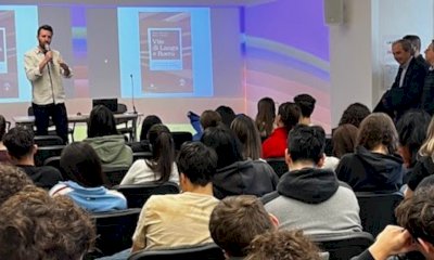 “Vite di Langa e Roero” distribuito nelle scuole superiori di Bra