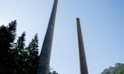 La ex vetreria di Vernante torna a vivere. La riqualificazione parte dalle ciminiere