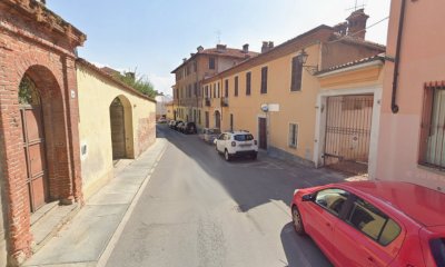 A Bra prendono il via i lavori per sistemare i marciapiedi e il porfido di via Barbacana