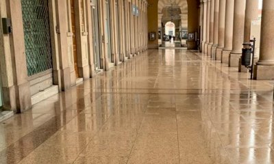 Cuneo, da lunedì 13 aprile riprende il lavaggio della pavimentazione sotto i portici