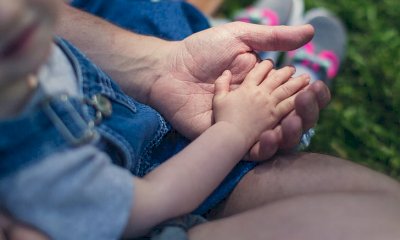 L’allerta del sindaco di Gaiola: “Una bambina avvicinata con la scusa delle caramelle”