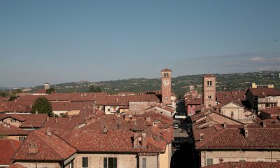 A Cherasco domenica 26 aprile arriva il primo appuntamento dei Walking Tour 2026