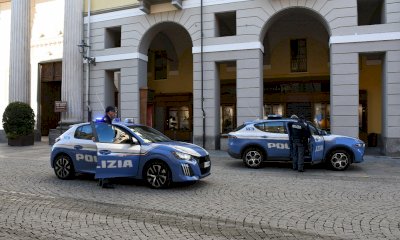 Aveva rapinato un ragazzino a Cuneo, la Polizia lo identifica grazie alle telecamere