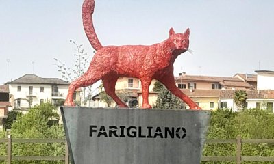 Adesso Farigliano ha davvero il suo "Gat R&ouml;ss": nuova scultura a ingresso paese
