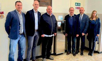 Sostenibilità a scuola: Sant'Albano Stura inaugura le nuove colonnine per l'acqua potabile