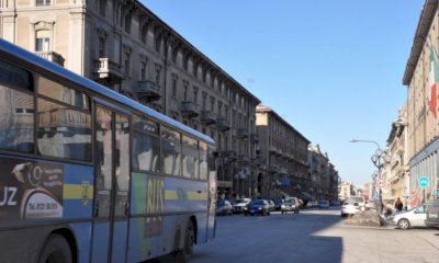I rincari dei carburanti rischiano di fermare anche i pullman di linea: 