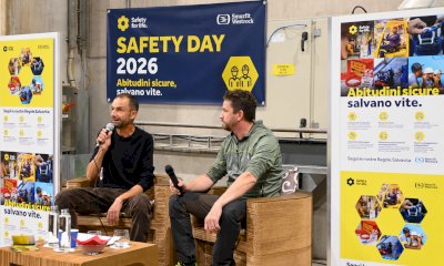 Fabio Genovesi alla Cartiera di Verzuolo per il Safety Day: una lezione sul ciclismo