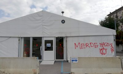 Scritte a spray sull&rsquo;hub vaccinale e il cimitero di Busca, il no vax se la cava con una multa