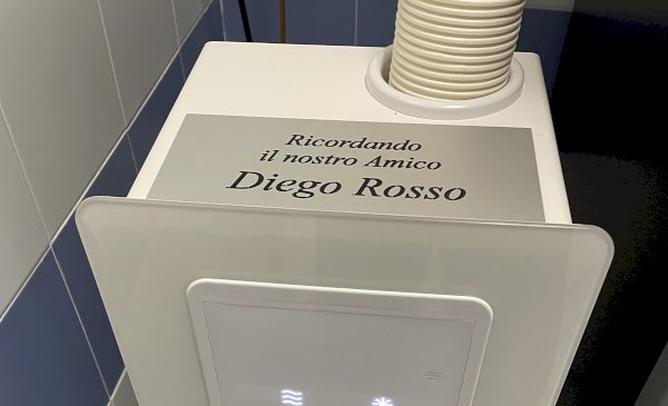 La targa commemorativa del dottor Rosso