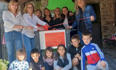 Murazzano, il gruppo delle mamme regala un calciobalilla alla comunit&agrave;