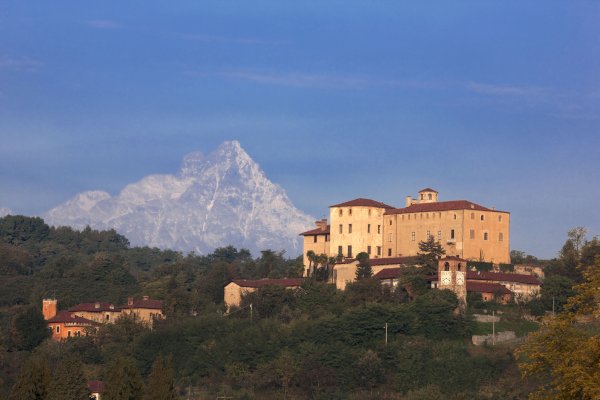 Castello della Manta