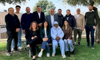 Elezioni a Santo Stefano Belbo, la risposta di Galluccio: &ldquo;Una sedia vuota? Meglio una panchina piena&rdquo;