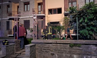 Fuoco ai contatori del condominio, evacuato un palazzo a Bagnolo