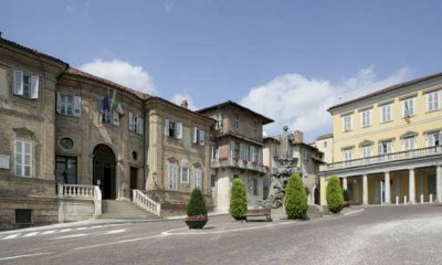 Bra rinvia la prima serata di &ldquo;Aperitivi in Consolle&rdquo; in segno di cordoglio per la scomparsa di Carlo Petrini