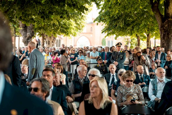 Il funerale di Carlo Petrini