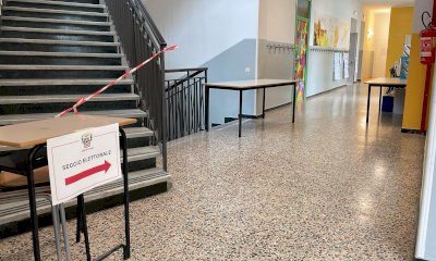 L&rsquo;affluenza scende anche nei municipi: nella Granda quasi un elettore su due resta a casa