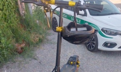 Fermato col monopattino, &egrave; in possesso di una carta d'identit&agrave; manomessa: denunciato