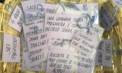 Bambini e anziani insieme per seminare gentilezza: cartoncini lilla in tutto il paese di Roccaforte Mondov&igrave;