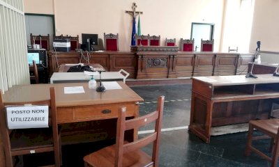 La casa distrutta dopo la fine della relazione, a processo un sessantenne