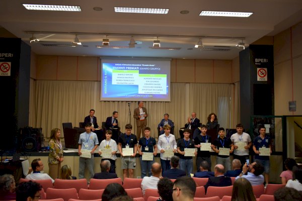 &ldquo;Meritiamo il Futuro&rdquo;: consegnate le Borse di Studio all&rsquo;IIS &ldquo;Guala&rdquo; di Bra